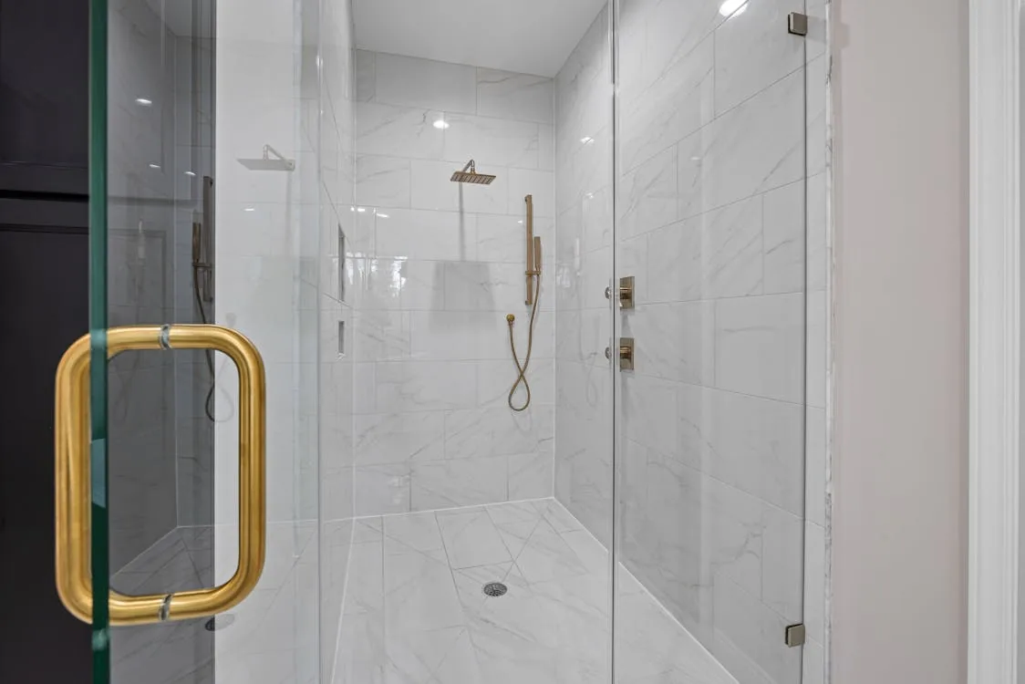 ¿Cuánto cuesta reformar un baño en la Costa del Sol en 2026? — Precios reales